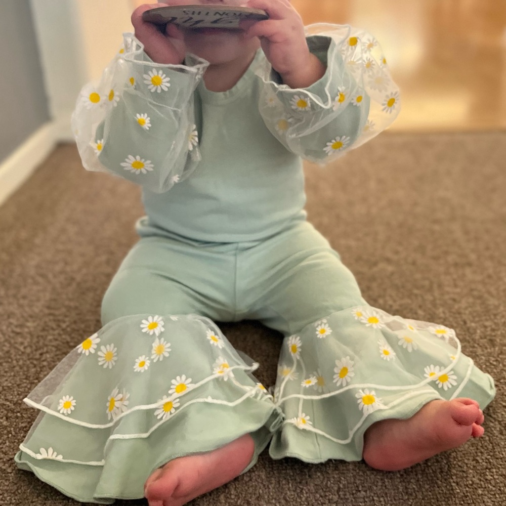 Daisy outfit
